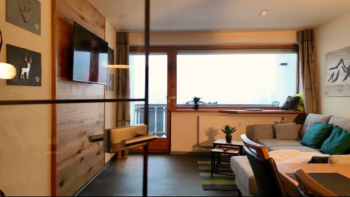 Ganze Ferienwohnung, Wildgrün Panorama Lodge 11 in Pfronten, Bayerisch Schwaben