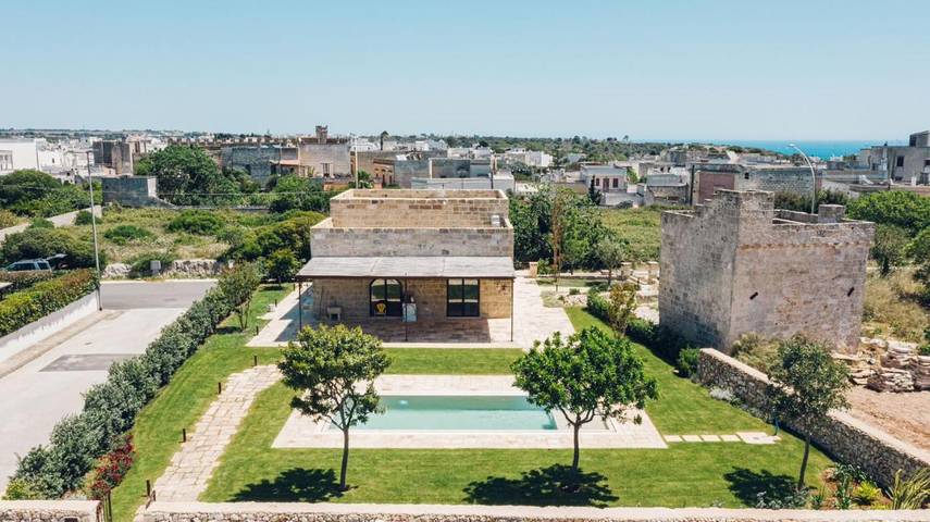 Casa vacanza per 4 persone, con Terrazza e Giardino nonché Piscina e Panorama a Marittima