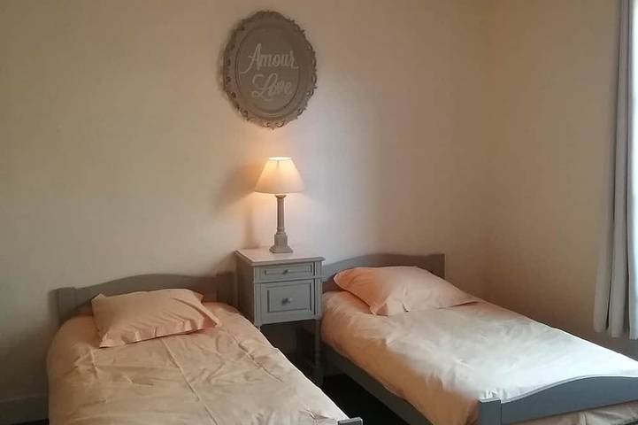 Location de vacances pour 7 personnes, avec jardin et terrasse, animaux acceptés à Biville-sur-Mer - 3