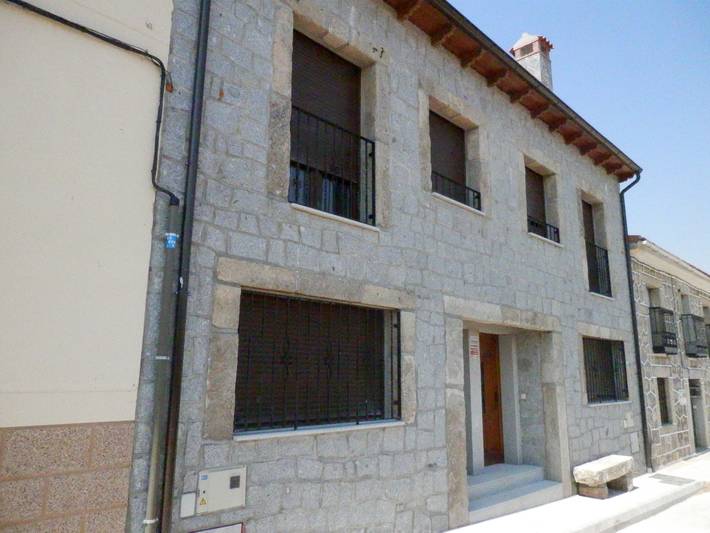Casa de vacaciones para 4 personas, con Balcón además de Terraza y Piscina en Ávila