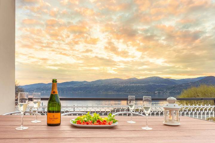 Appartement de vacances pour 5 personnes, avec vue sur le lac et balcon, animaux acceptés - 1