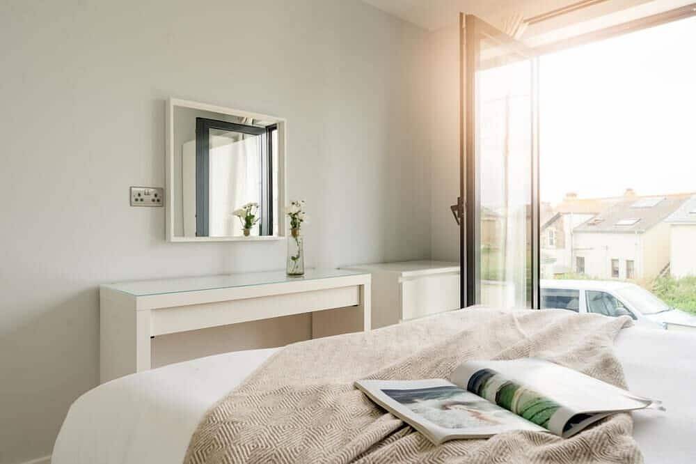 Entire apartment, 3 Bol-Y-Maer -  an apartment that sleeps 4 guests  in 2 bedrooms in Bude, Cornwall