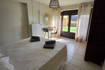 Villa pour 8 Personnes dans Sarlat-la-Canéda, Périgord Noir, Photo 4