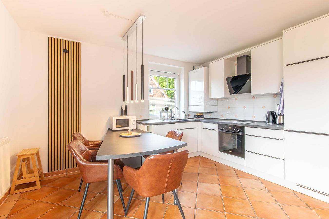 Ganze Wohnung, Südoase - Moderne Ferienwohnung mit Terrasse & Garten in ruhiger Lage in Borkum