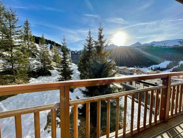 Studio entier, Courchevel 1650 - Appart 6 pers au pied des pistes, balcon sud in Saint-Bon-Tarentaise, Courchevel