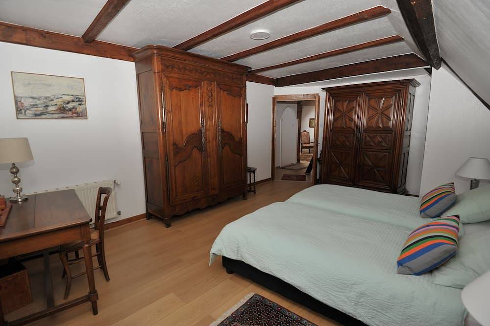 Lots of character, ideal location, lovely garden in Soultz-Haut-Rhin, Parc naturel régional des Ballons des Vosges