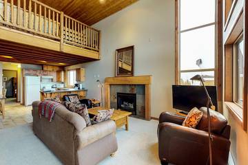 Chalet for 9 Guests in Big White, Kootenay Boundary, Picture 1