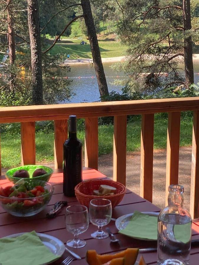 Gîte pour 2 personnes, avec vue sur le lac ainsi que jardin et vue à Soursac - 2
