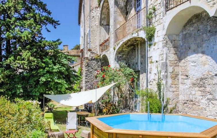 Apartamento de vacaciones para 6 personas, con jardín y piscina - 1