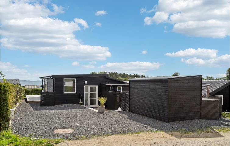 Ferienhaus für 6 Personen mit Garten in Følle Strand, Süddjursland