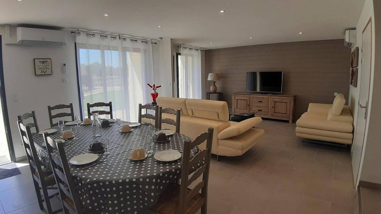Appartement entier, Three-Bedroom Apartment in Othis, Seine-et-Marne