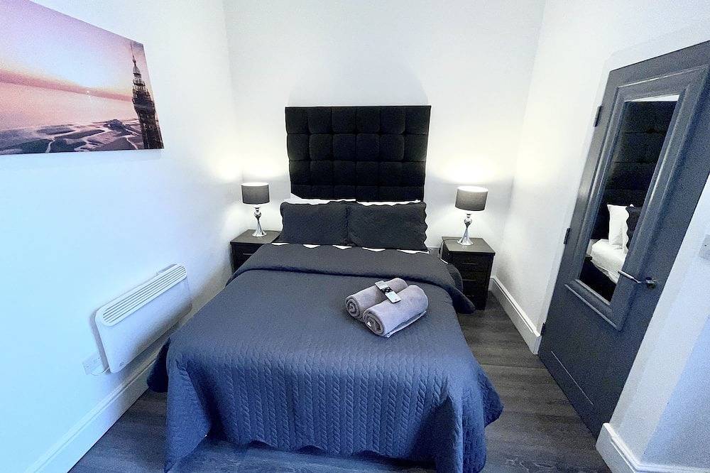 Entire apartment, Superior Apartment with Spa bath in Blackpool Pleasure Beach, North West England