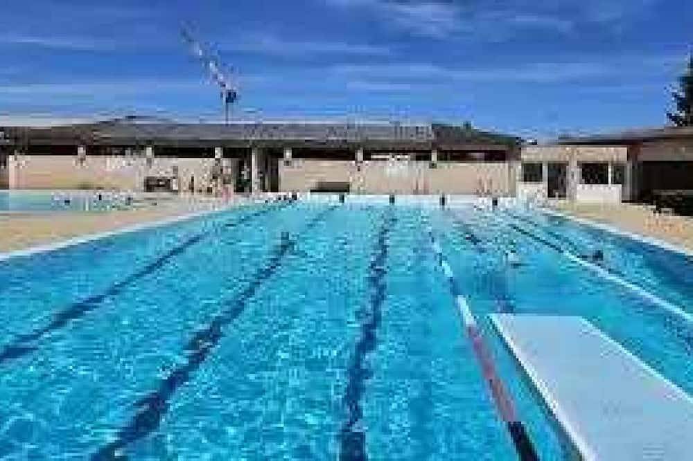 Camping - ccbbcai - Two Bedroom Apartment, Sleeps 6 in Charlieu, Roanne region