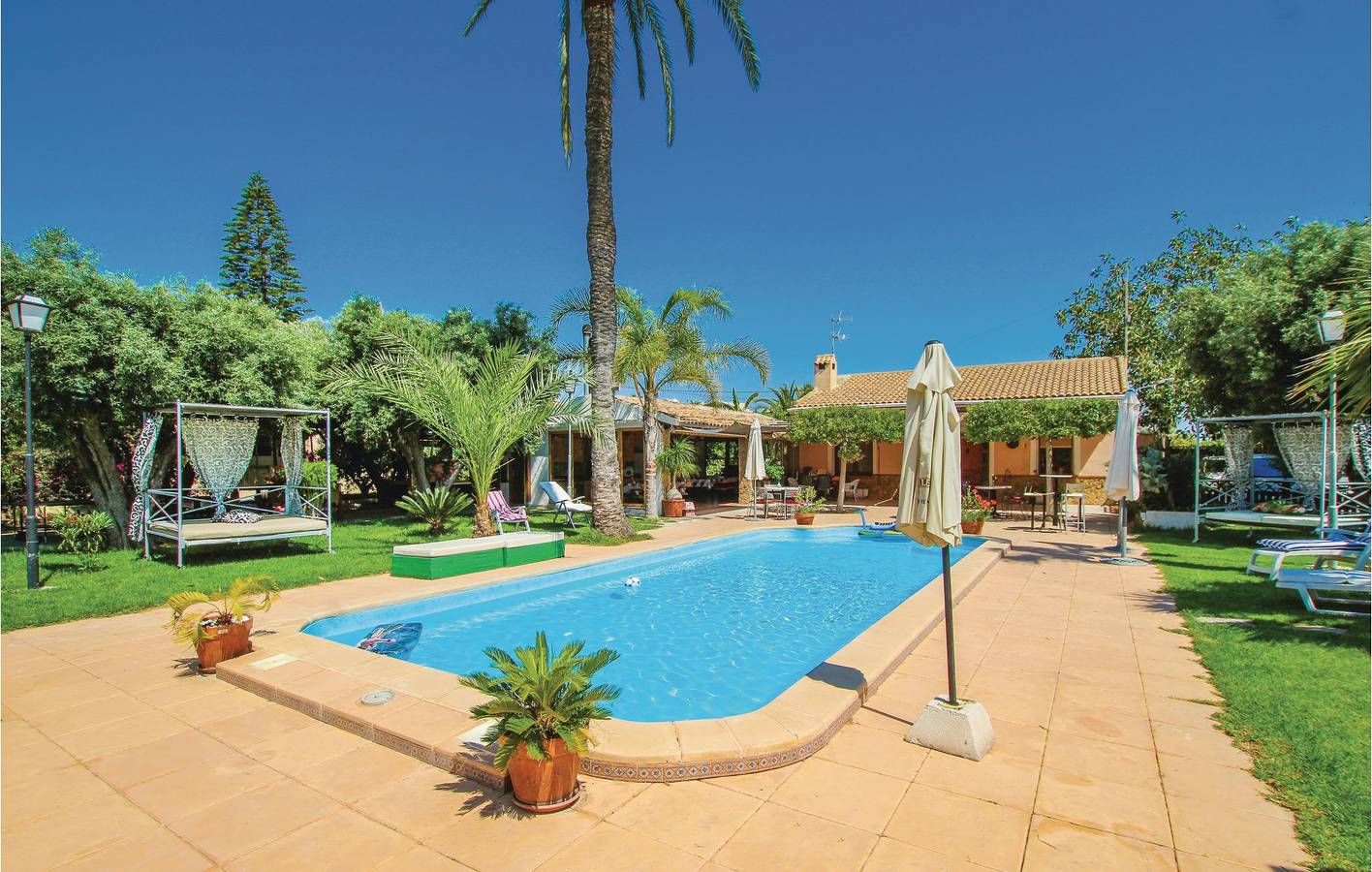 Acogedor apartamento con piscina y aparcamiento - Cerca de la costa y restaurantes in La Marina, Elche