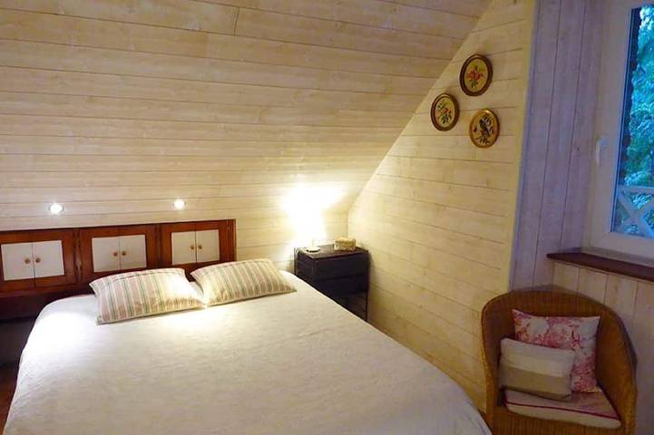\"Le Palmier\" vacation home in Brittany, close to the sea with a German-speaking family in Plouër-sur-Rance, Región de Dinan