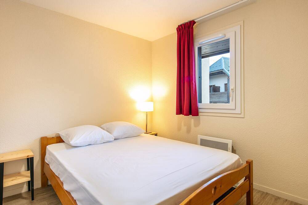 Entire apartment, À proximité du front de neige | Accès à la piscine in Saint-Colomban-des-Villards, Saint-Jean-de-Maurienne region