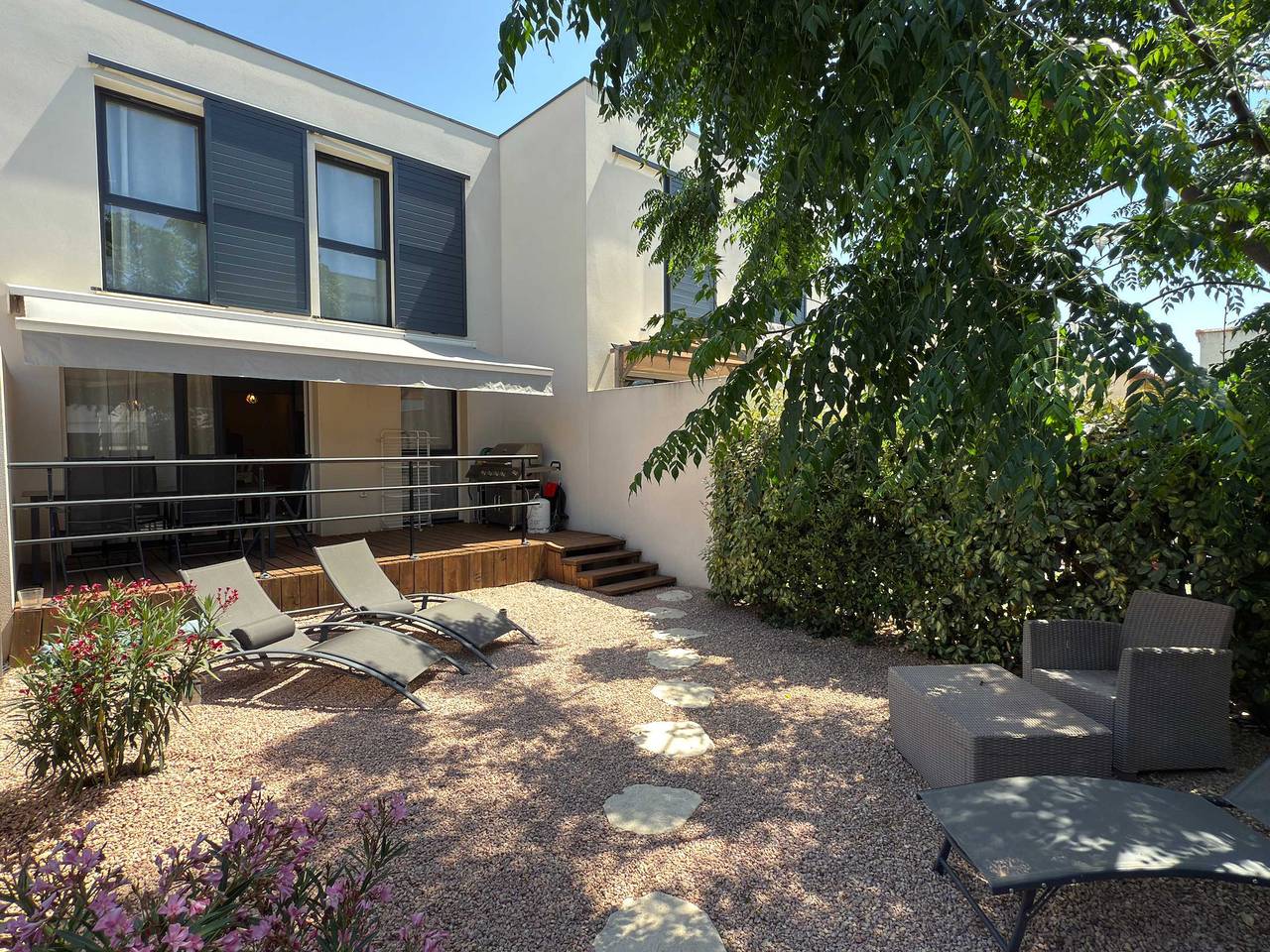 Villa Bianca Modern House with Garden in Sérignan, Côte d'Améthyste