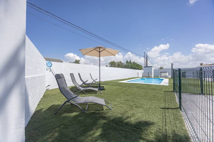 Casa El Marques: Privater Pool, Terrasse & WLAN in Chiclana de la Frontera in Chiclana de la Frontera, Costa de la Luz