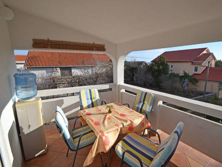 Ferienwohnung für 4 Personen, mit Terrasse und Garten auf Vir - 2