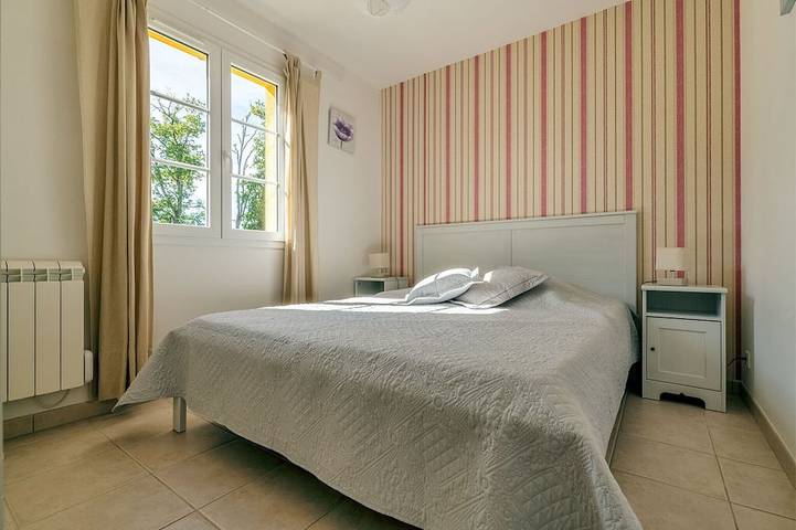 Location de vacances pour 5 personnes, avec terrasse et jardin à Hautefort - 4