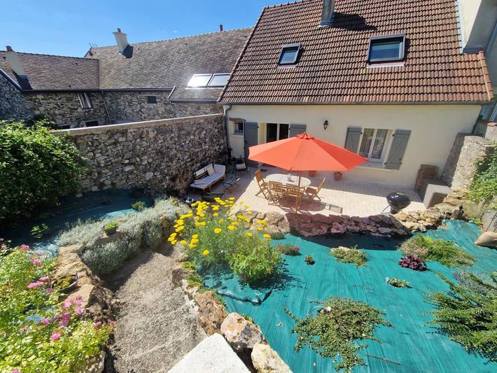 Gîte pour 7 personnes, avec terrasse et jardin dans Verneuil (Marne)