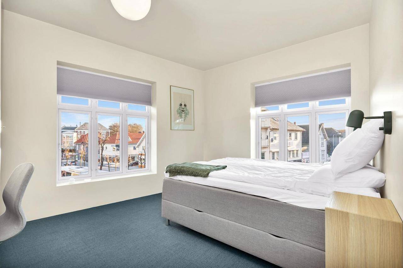 Central Guest House - Bedroom with en suite Bathroom in Stavanger