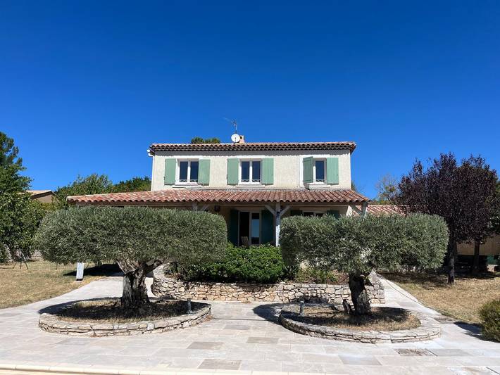 Location de vacances pour 7 personnes, avec jardin et terrasse à Reillanne - 4