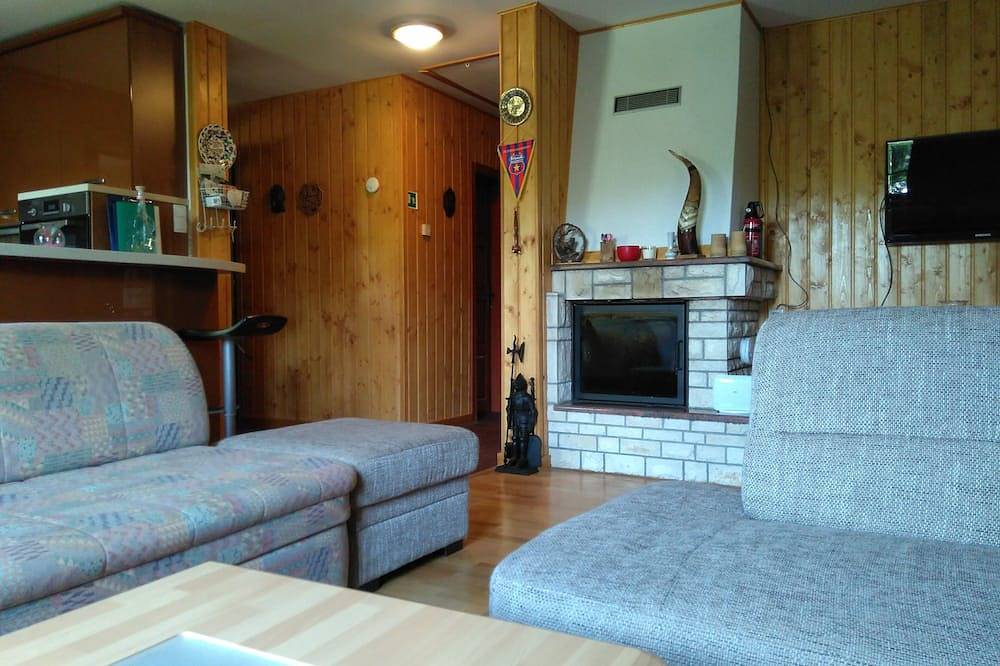 Holzhaus im Naturliebhaberpark Plitvicer Seen in Rudanovac, Plitvicer Seen