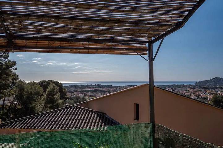 Location de vacances pour 4 personnes, avec jacuzzi à La Seyne-sur-Mer