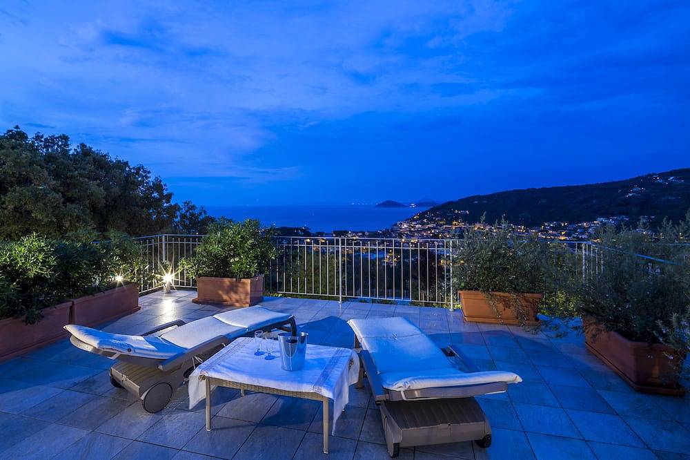 Entire apartment, Dimora Smeraldo - Beyond holidays in Marciana Marina, Elba