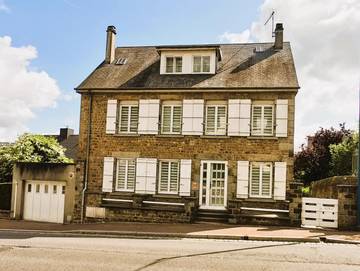Gîte pour 7 personnes, avec jardin à Vire