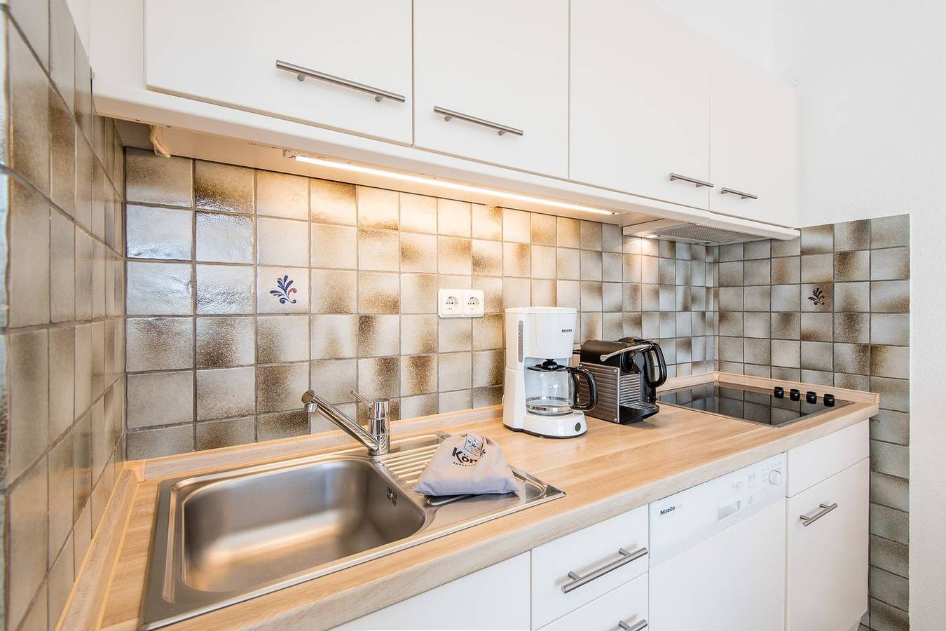 Ganze Wohnung, Hell. Freundlich. Südbalkon. in Westerland, Sylt (Gemeinde)