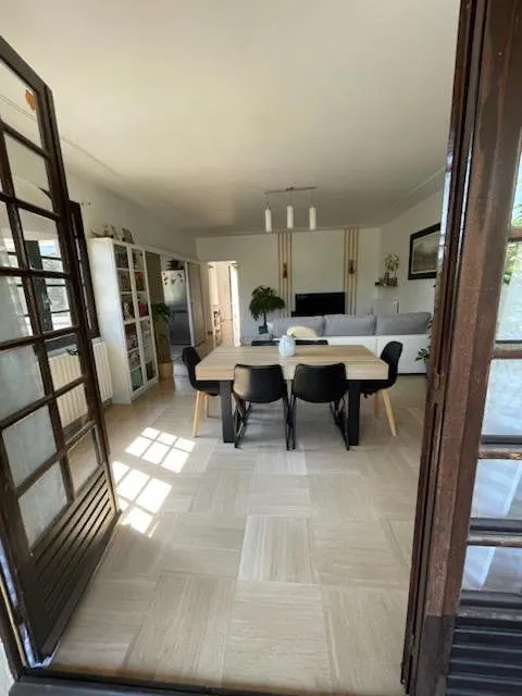 Apartamento de vacaciones para 5 personas, con vistas y jardín - 1