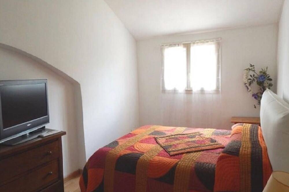 Villa junto al mar con terraza y jardín. in Penta-di-Casinca, Región de Corte