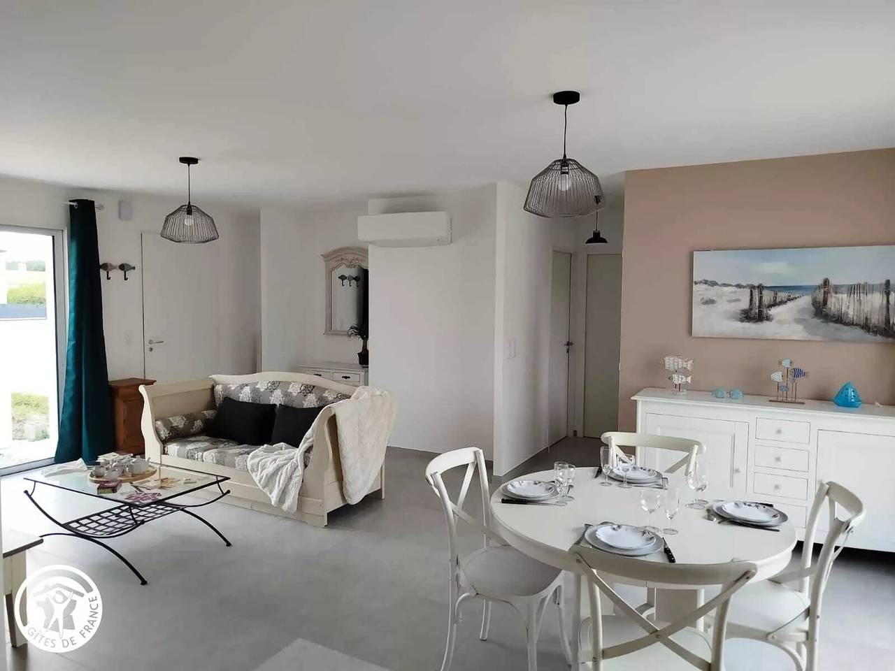 Villa Oasis : Parking, WiFi, Jardin, Près de la plage et du centre ville in La Barre-de-Monts, Vendée