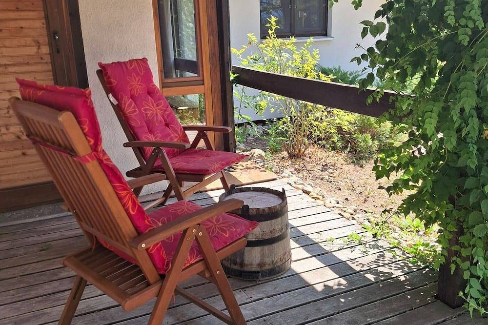 Holiday Home Nadira - Two Bedroom Apartment in Osijek-Baranja