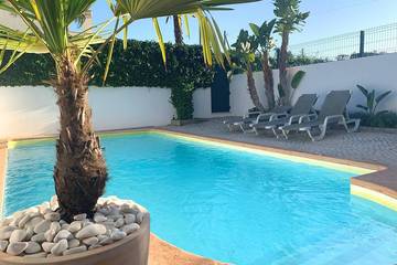 Villa voor 4 Personen in Praia do Burgau, Parque Natural do Sudoeste Alentejano e Costa Vicentina, Afbeelding 1