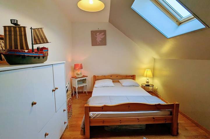 Charmantes Ferienhaus mit Pool, Sportplatz und Terrasse nahe Valençay und ZooParc de Beauval in Villentrois-Faverolles-en-Berry, Loire-Tal