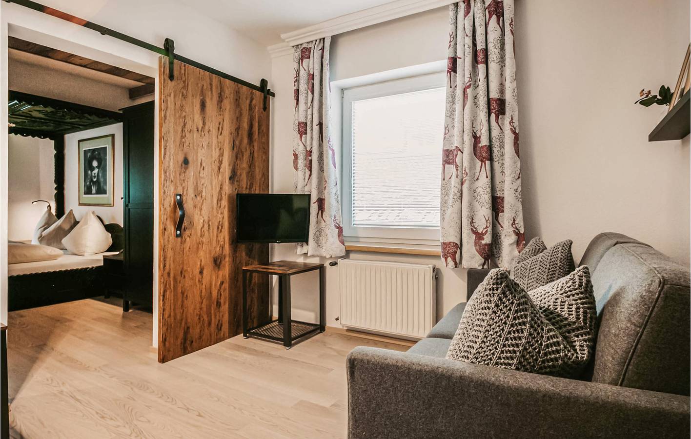 Ganze Ferienwohnung, Gemütlicher Skiurlaub: 1 km bis zum Alpendorf, WLAN, Küche, Parkplätze und mehr! in Wagrain, Ski Amadé