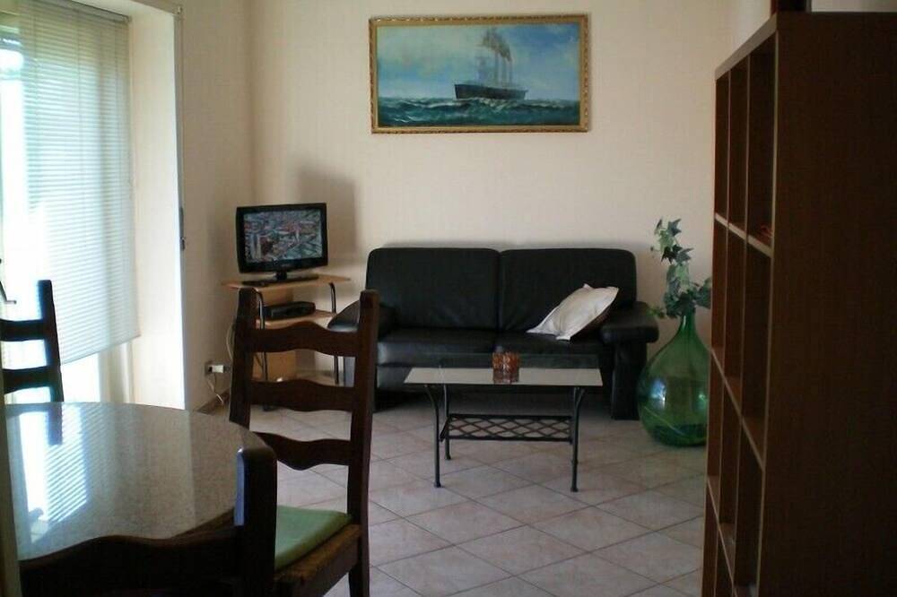 Appartamento intero, Appartamento soleggiato con vista lago mozzafiato in Vignone (Dumenza), Agra