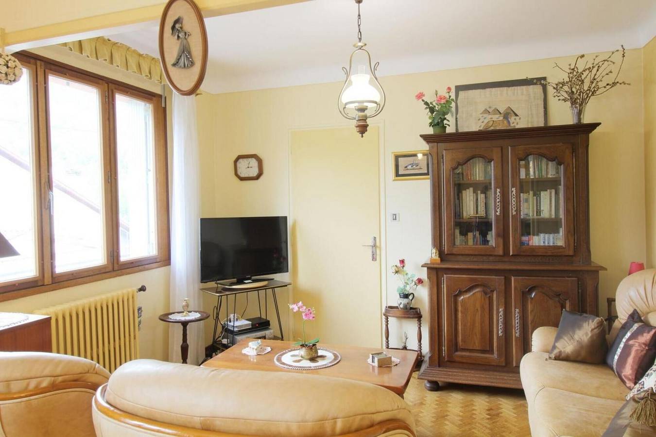 Stay in an Idyllic Setting with Mountain Views in Gerde in Gerde, Hautes-Pyrénées