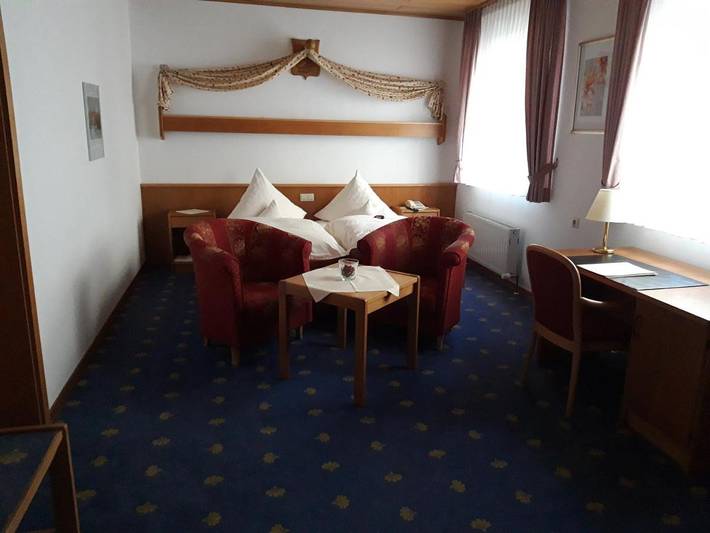 Hotel für 3 Personen, mit Terrasse und Garten in Weißenthurm - 3