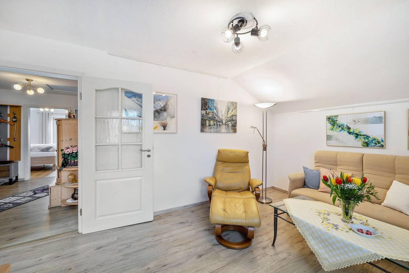 Ganze Wohnung, Apartment „Hanni“ mit Gemeinschaftsgarten, Balkon und Wlan in Grafing, Oberbayern