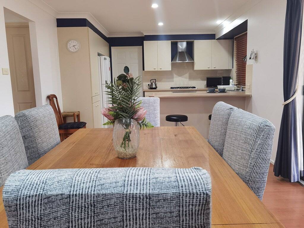 Cheerful 4-bedroom home with natural backyard in Canberra, Australian Capital Territory