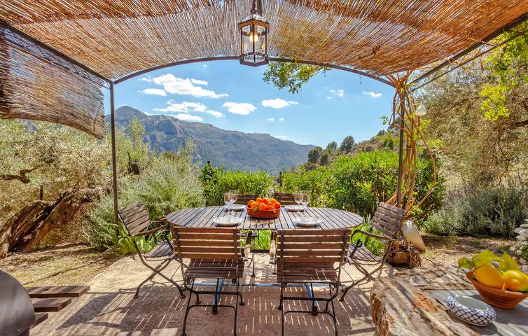 Charmante Terrasse Apt 2km von Fornalutx in Fornalutx, Mallorca Westen