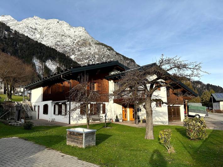 Ferienwohnung für 3 Personen, mit Terrasse und Garten in Vandans