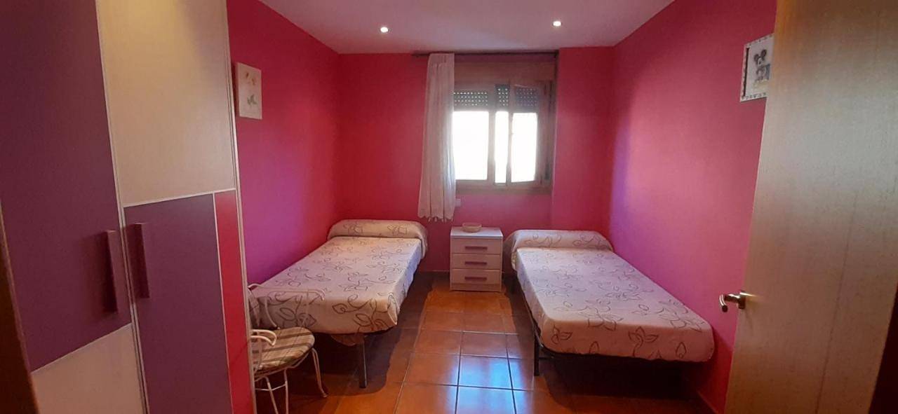 Three-Bedroom House in Casas del Monte, Provincia de Cáceres