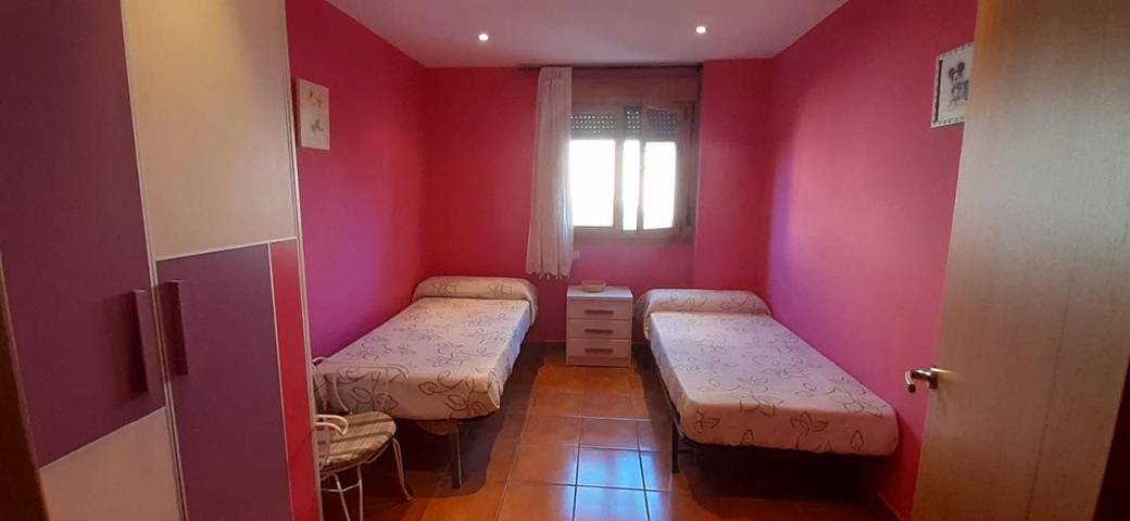 Casa rural para 8 personas, con jardín y vistas en Casas del Monte - 2