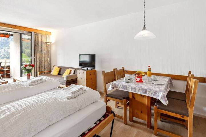 Ganze Wohnung, Guardaval Apt 107 in Flüelapass, Davos