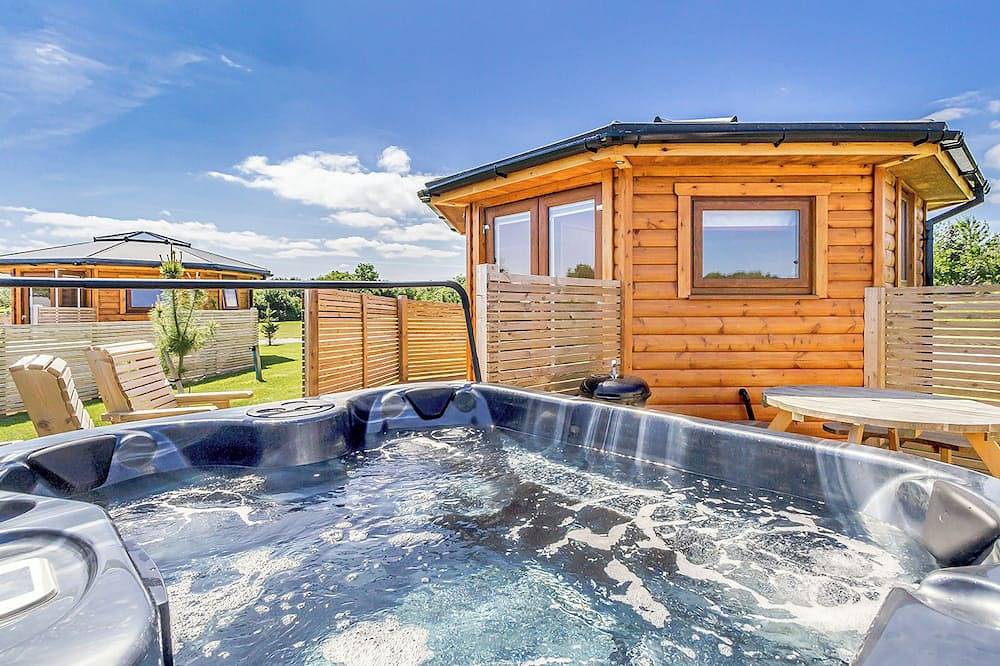 Octi-Lodge Mini Spa para mascotas in East Garton, Yorkshire del Este